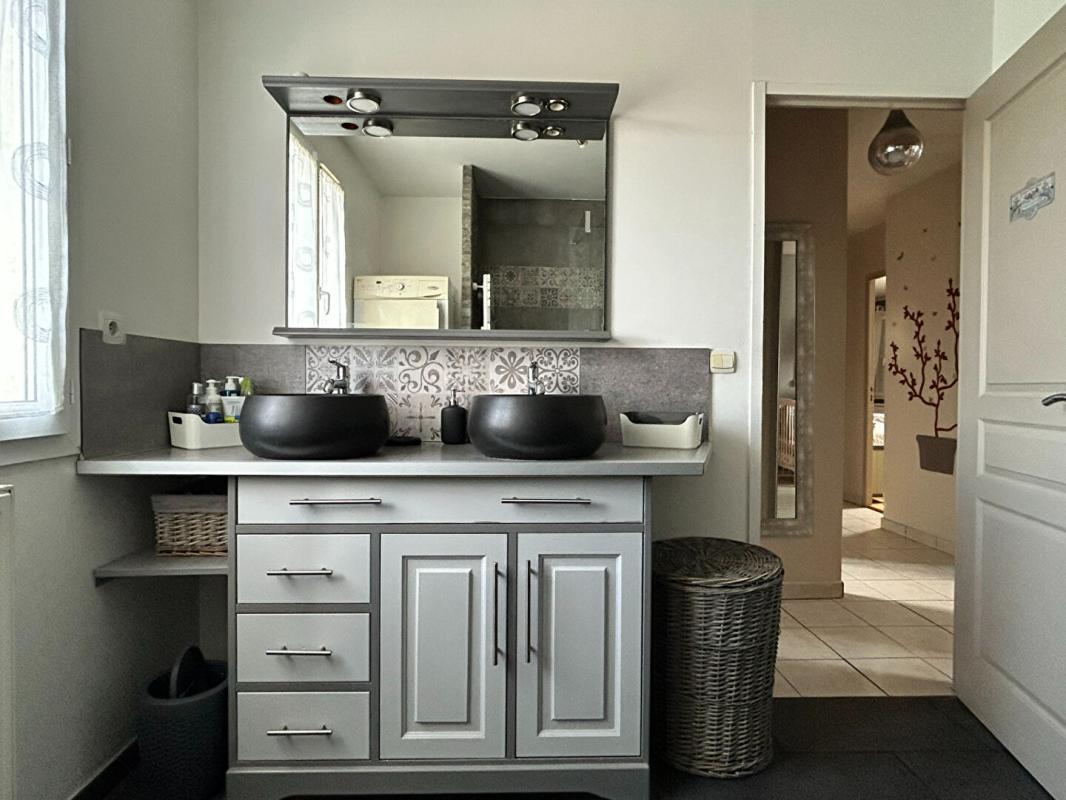 CHARS CHARS MEME : COUP DE COEUR POUR CE PAVILLON OU IL SUFFIT DE POSER LES VALISES ! 13