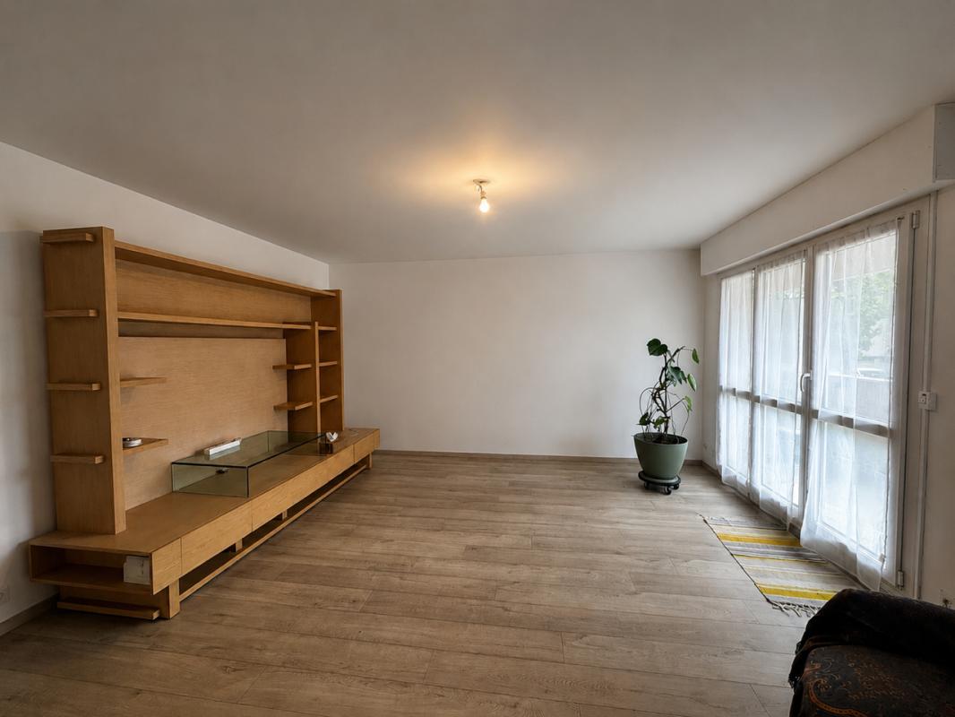 MONTGERON Appartement  5 pièce(s) 90 m2 1