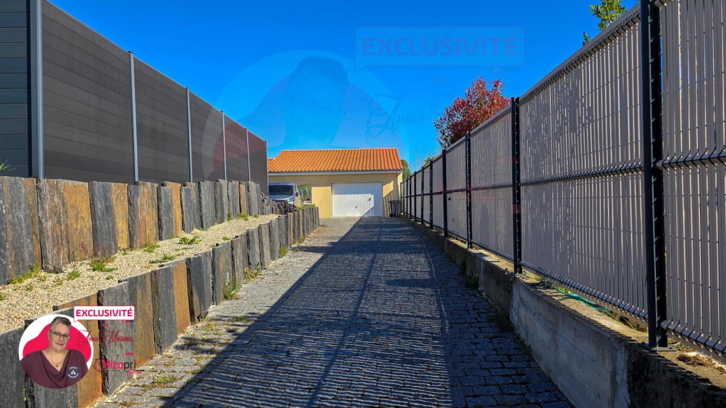 ISSOIRE Maison individuelle 180 m² avec jardin, garage et piscine, proche centre-ville Issoire 17