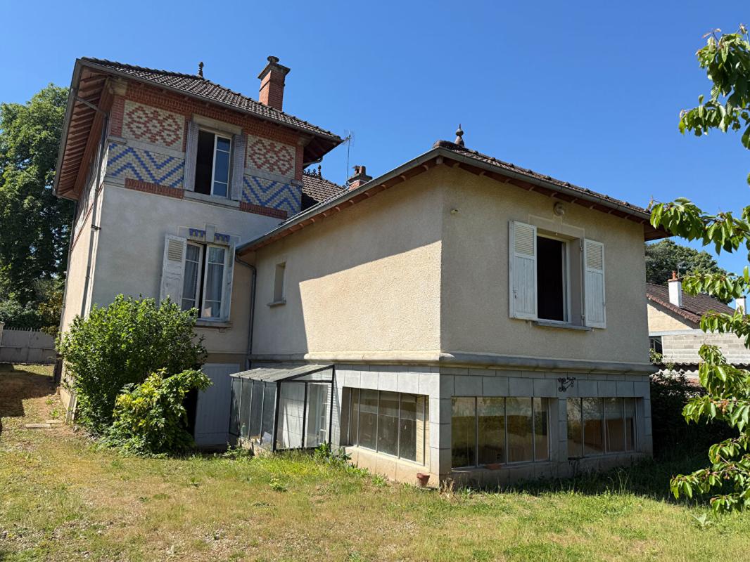 YZEURE Maison de caractère Yzeure 1