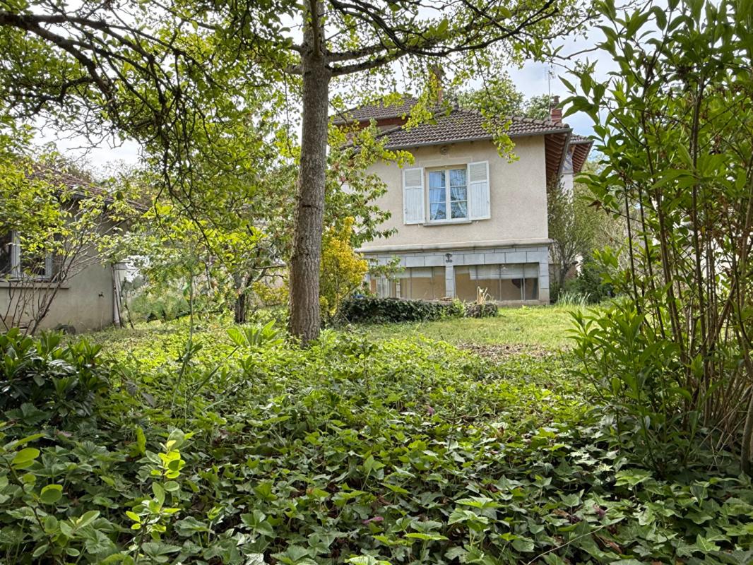 YZEURE Maison de caractère Yzeure 6