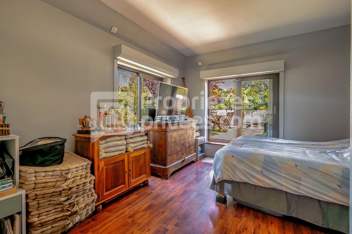 SURESNES Suresnes appartement 6 pièce(s) 263.92 m2 12