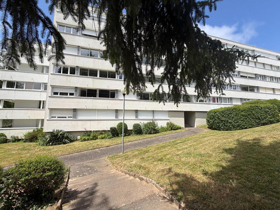 SAINT-HERBLAIN APPARTEMENT à vendre SAINT-HERBLAIN Val de Chézine 4 chambres possible 10