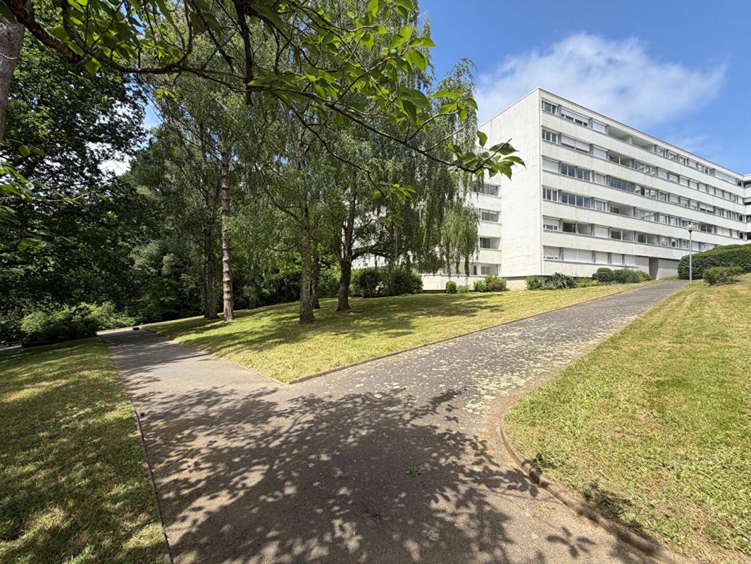 SAINT-HERBLAIN APPARTEMENT à vendre SAINT-HERBLAIN Val de Chézine 4 chambres possible 12