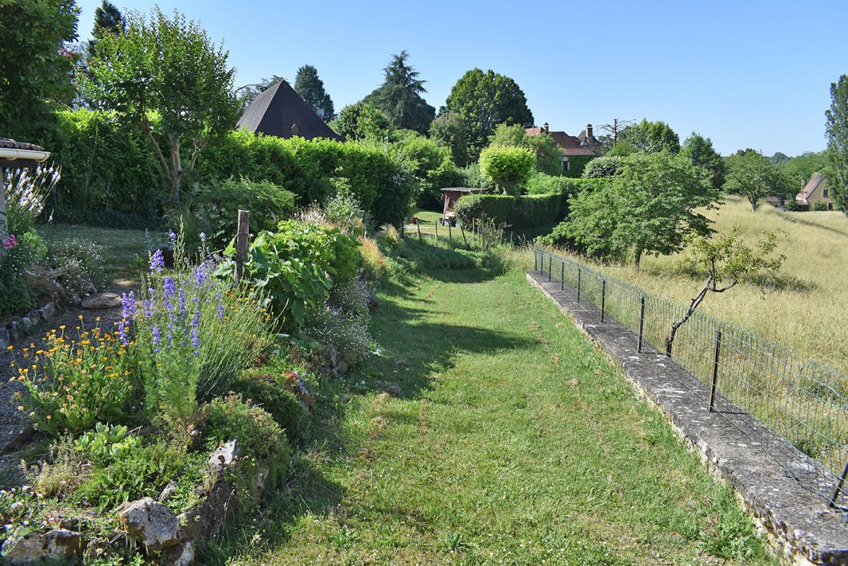 SARLAT-LA-CANEDA Maison Sarlat La Caneda 7 pièce(s) 131 m2 8
