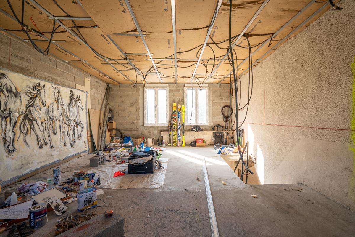 CALUIRE-ET-CUIRE Maison 3 pièce(s) 143.48 m2 7