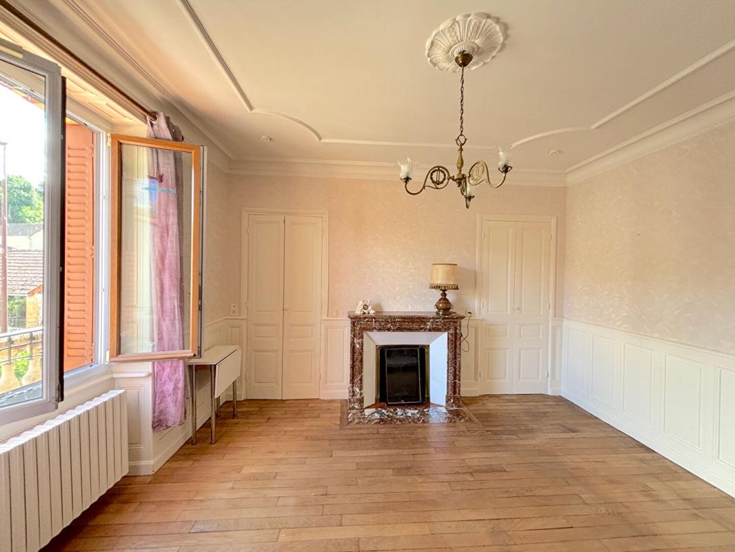 CLUNY Maison de caractère 5