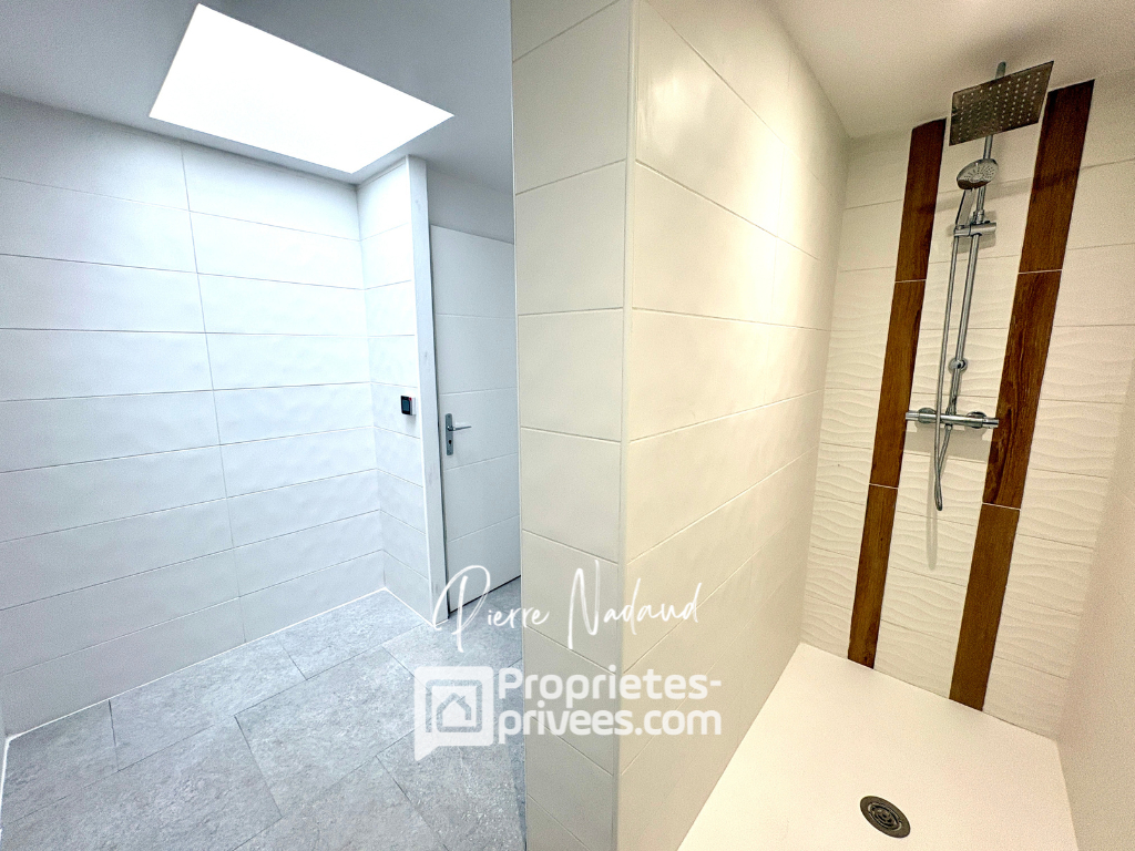PUISSEGUIN Maison Puisseguin 5 pièces 4 chambres 9