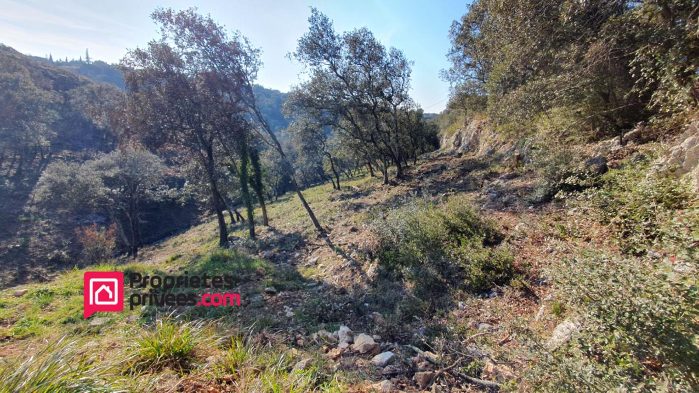 UZES Terrain à 5km d'Uzès 8