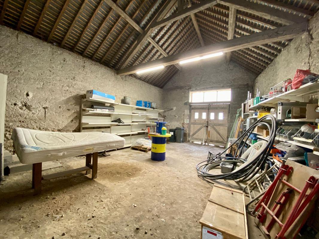 ONZAIN IMMEUBLE DE RAPPORT À FORT POTENTIEL ? VALLÉE DE LA LOIRE 11