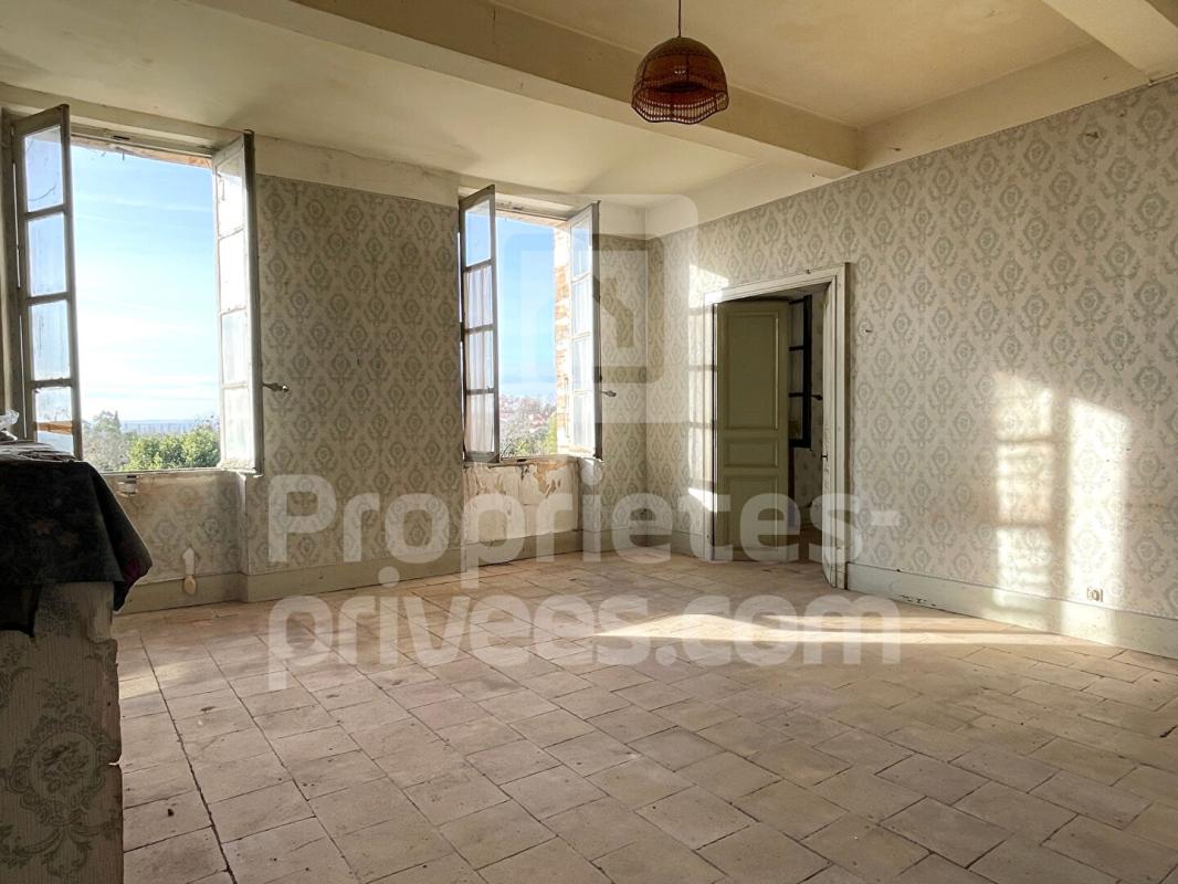BOULOC BOULOC - IMMEUBLE  15 pièce(s) 548 m2 2
