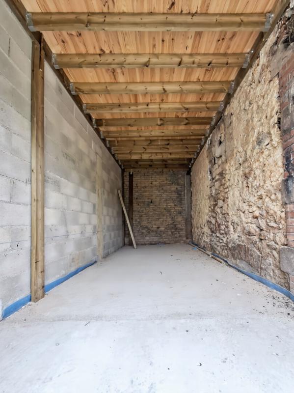 CHALONS-EN-CHAMPAGNE Bâtiment de caractère à aménager ? 130 m² ? Terrain 195 m² 7