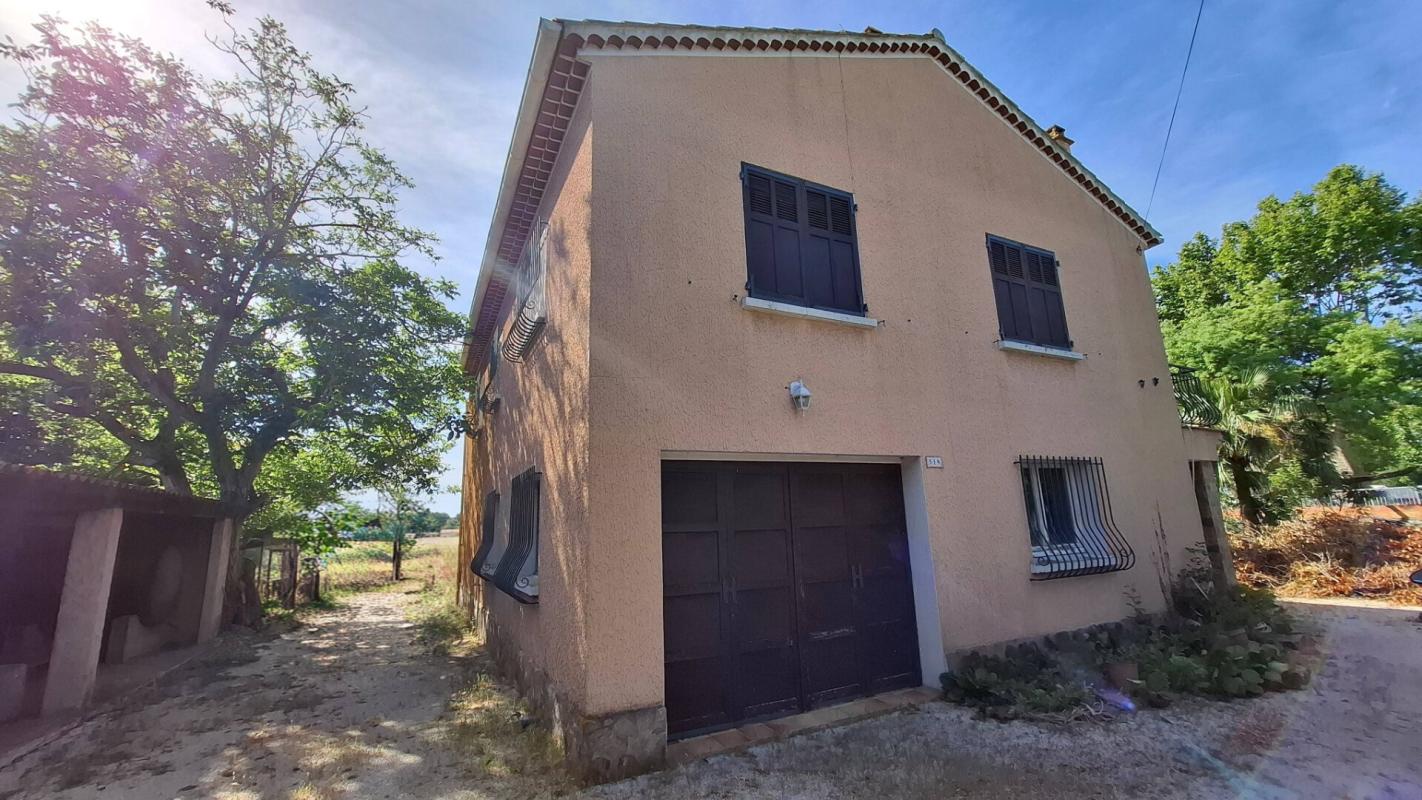 HYERES Maison à rénover - Hyères Olbius Riquier-126 m2 avec 11 800 m2 de terrain agricole 2