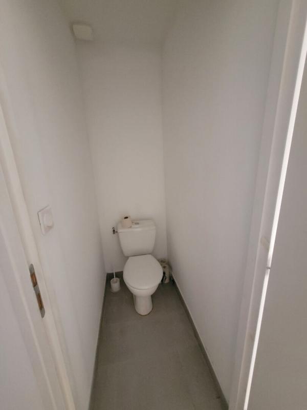 LILLE Rue nationale à Lille Appartement 1 chambre 7