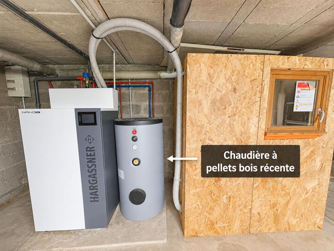 CLEGUER Maison de 101 m2 habitable sur sous-sol complet, avec un étage totalement aménageable (= Gros potentiel) sur un terrain de 4 300 m² avec un bâtiment annexe de 425 m² 16