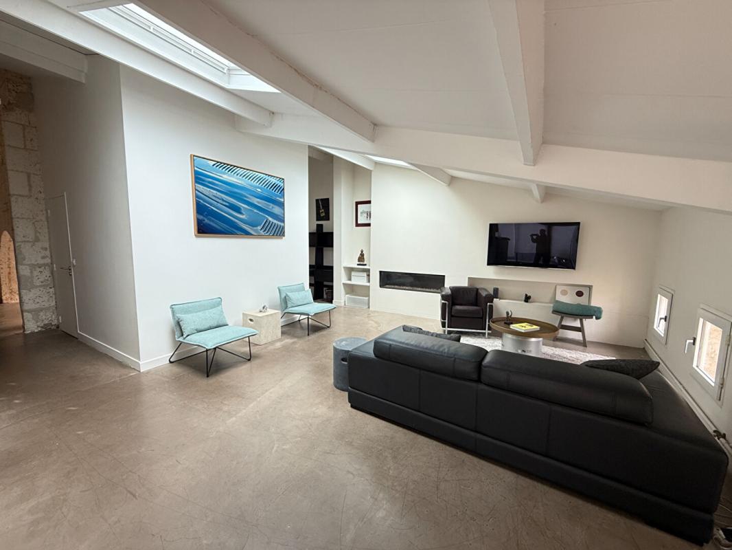 ANGOULEME LOFT 225m² ANGOULÊME PLATEAU 13