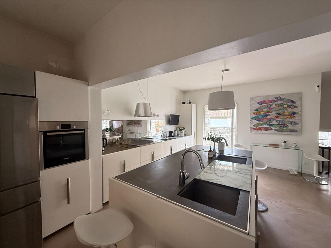 ANGOULEME LOFT 225m² ANGOULÊME PLATEAU 3