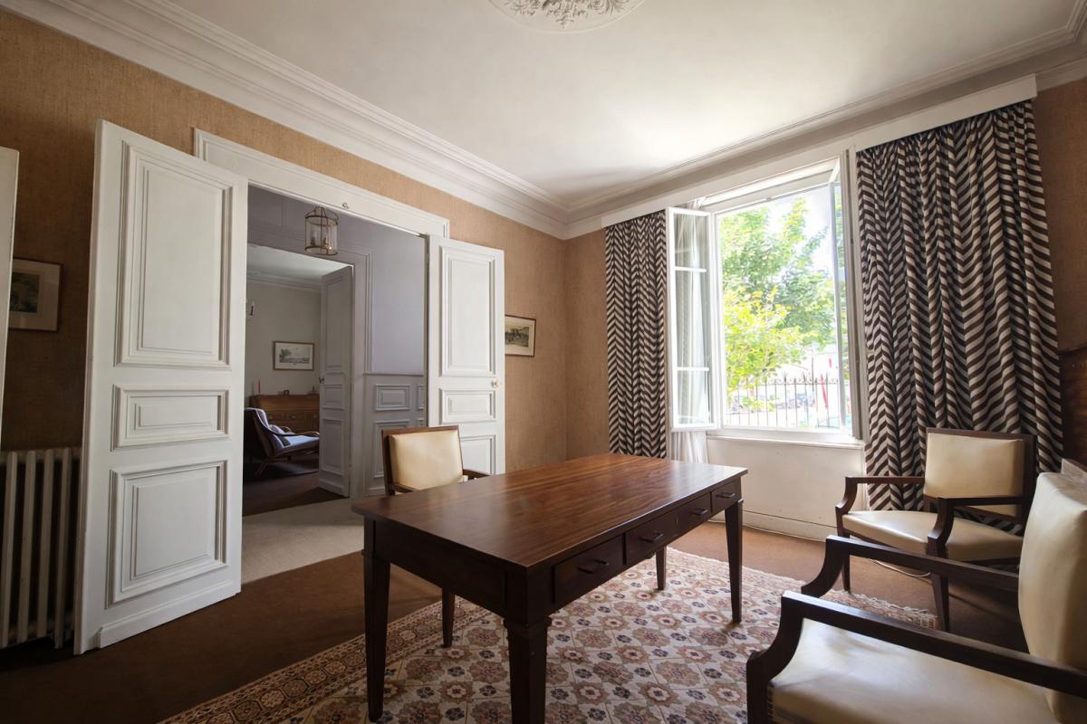 LA ROCHELLE Maison Bourgeoise La Rochelle 10 pièce(s) 265 m2 3