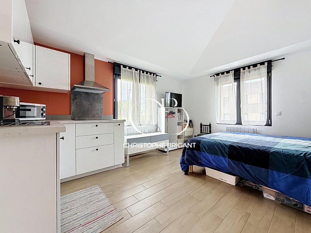 VILLEJUIF Maison d'exception, rénovée, sans vis-à-vis de 6 pièces 128 m2 12