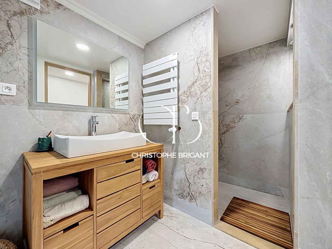 VILLEJUIF Maison d'exception, rénovée, sans vis-à-vis de 6 pièces 128 m2 9