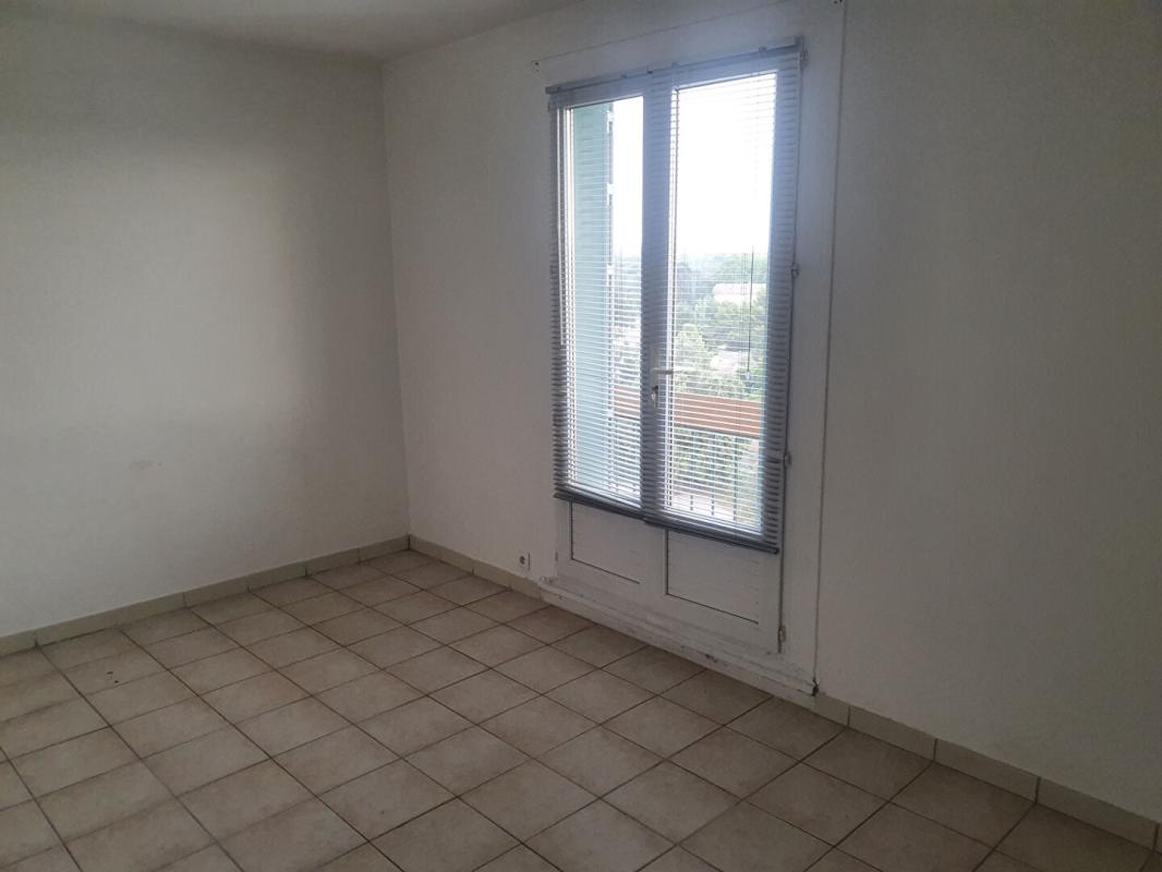 SORGUES Appartement  3 pièce(s) 54 m2 8