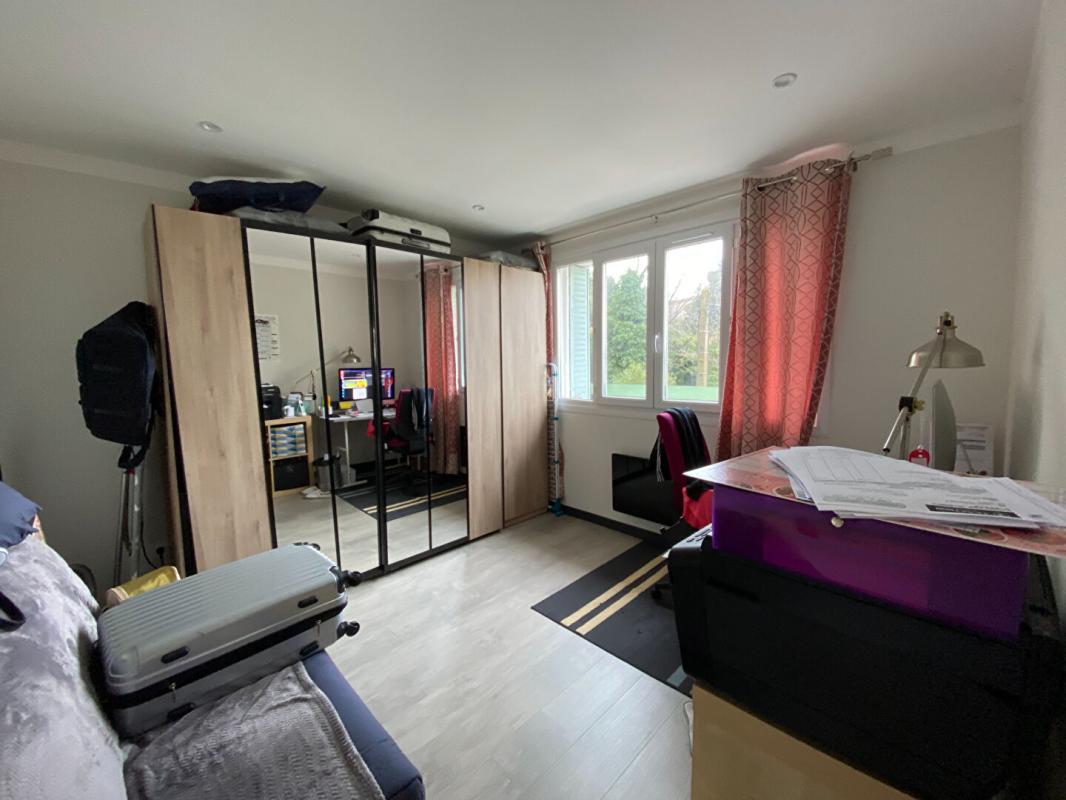 ISTRES Appartement T3 de standing dans une résidence de charme Art Déco 4