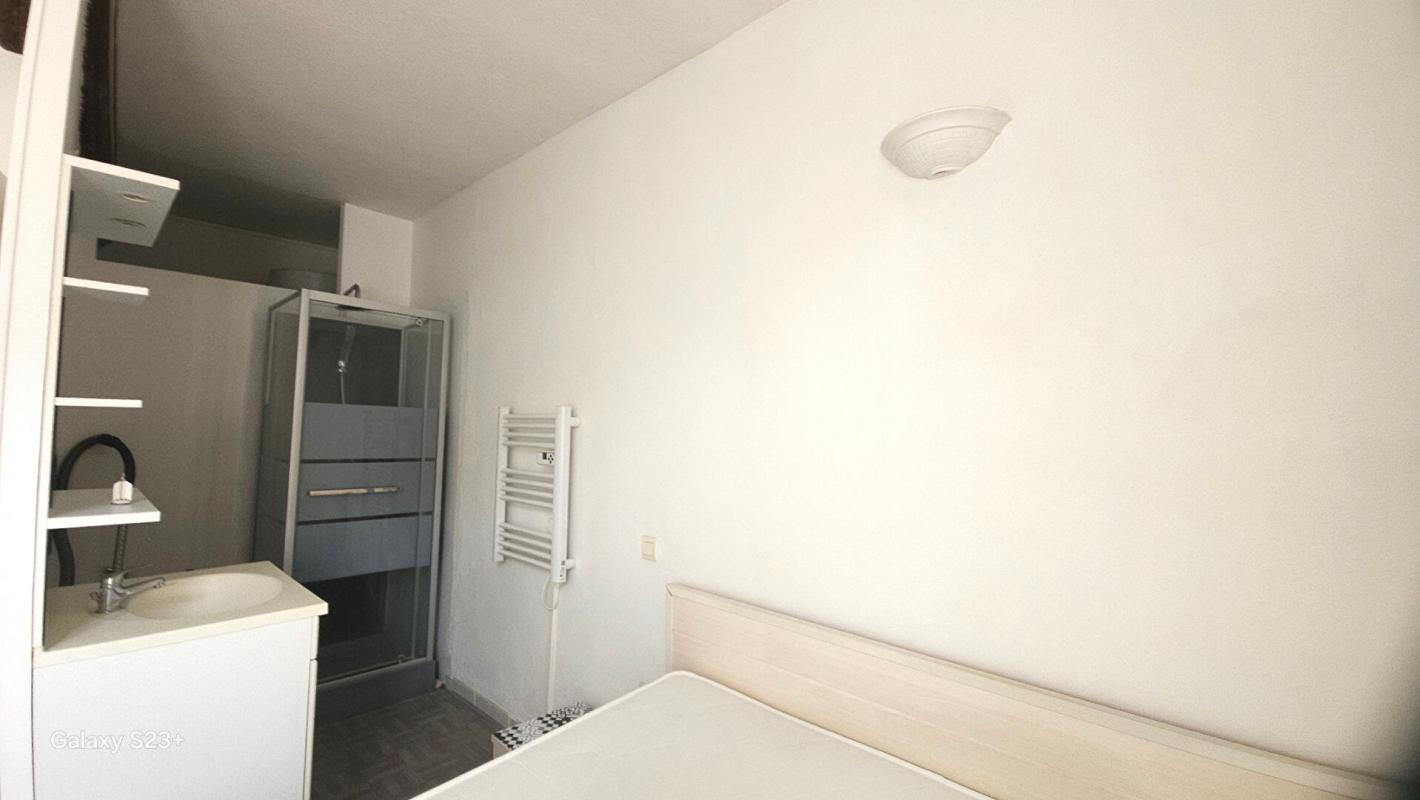 BAR-SUR-SEINE Appartement Meublé T2 3