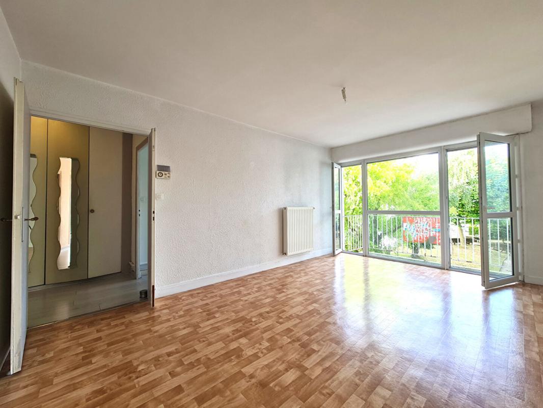 LA ROCHELLE Appartement La Rochelle 4 pièces74 m2 avec balcon, cave et ascenseur 2