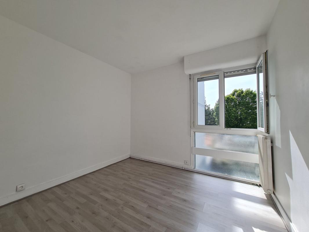 LA ROCHELLE Appartement La Rochelle 4 pièces74 m2 avec balcon, cave et ascenseur 7