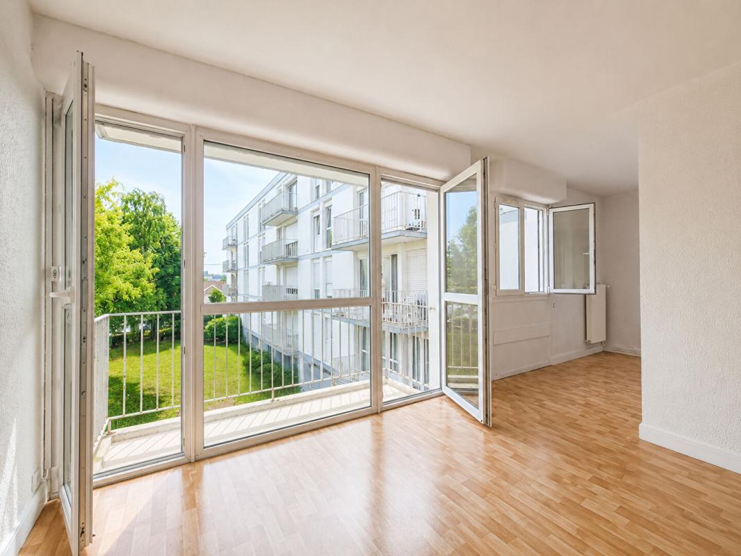 LA ROCHELLE Appartement La Rochelle 4 pièces74 m2 avec balcon, cave et ascenseur 8