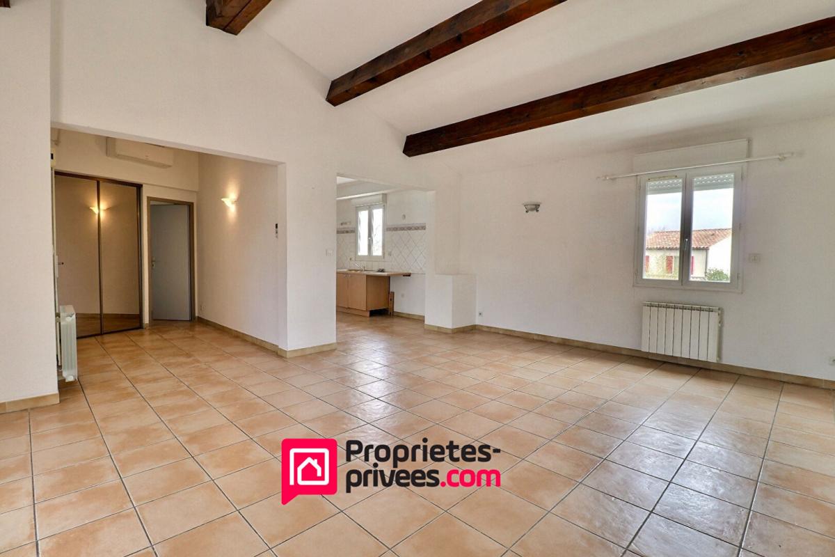 UZES Uzes, proche centre ville , appartement avec terrasse et parking 5