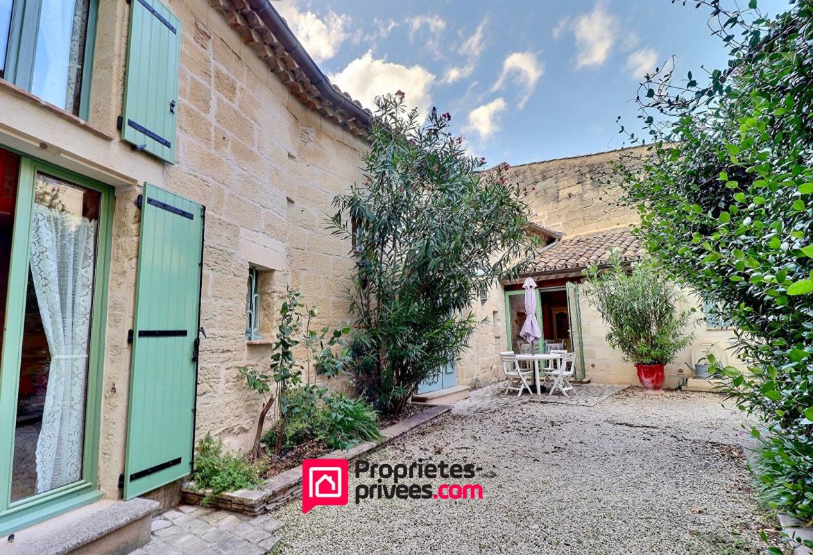 UZES UZES centre, Maison en pierres avec jardin 5