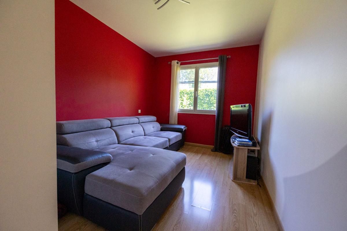 SAINT-CYR-DE-VALORGES Maison 5 pièce(s) 98 m2 12