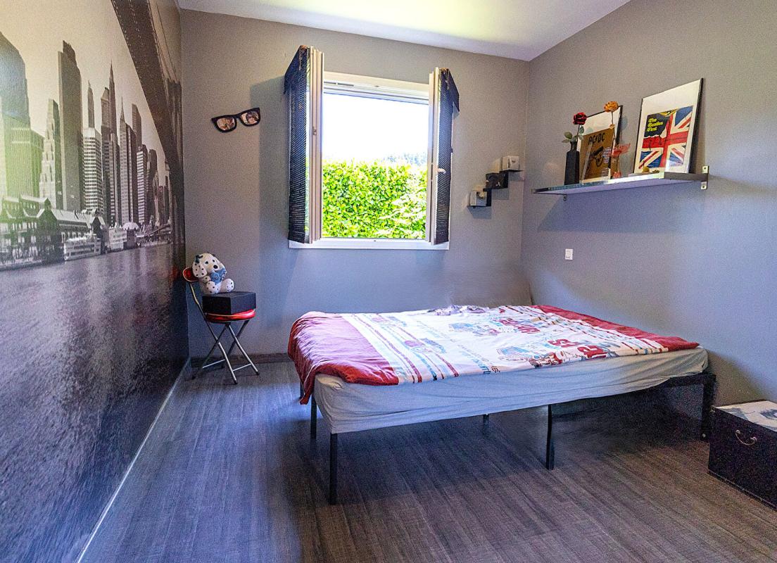 SAINT-CYR-DE-VALORGES Maison 5 pièce(s) 98 m2 14