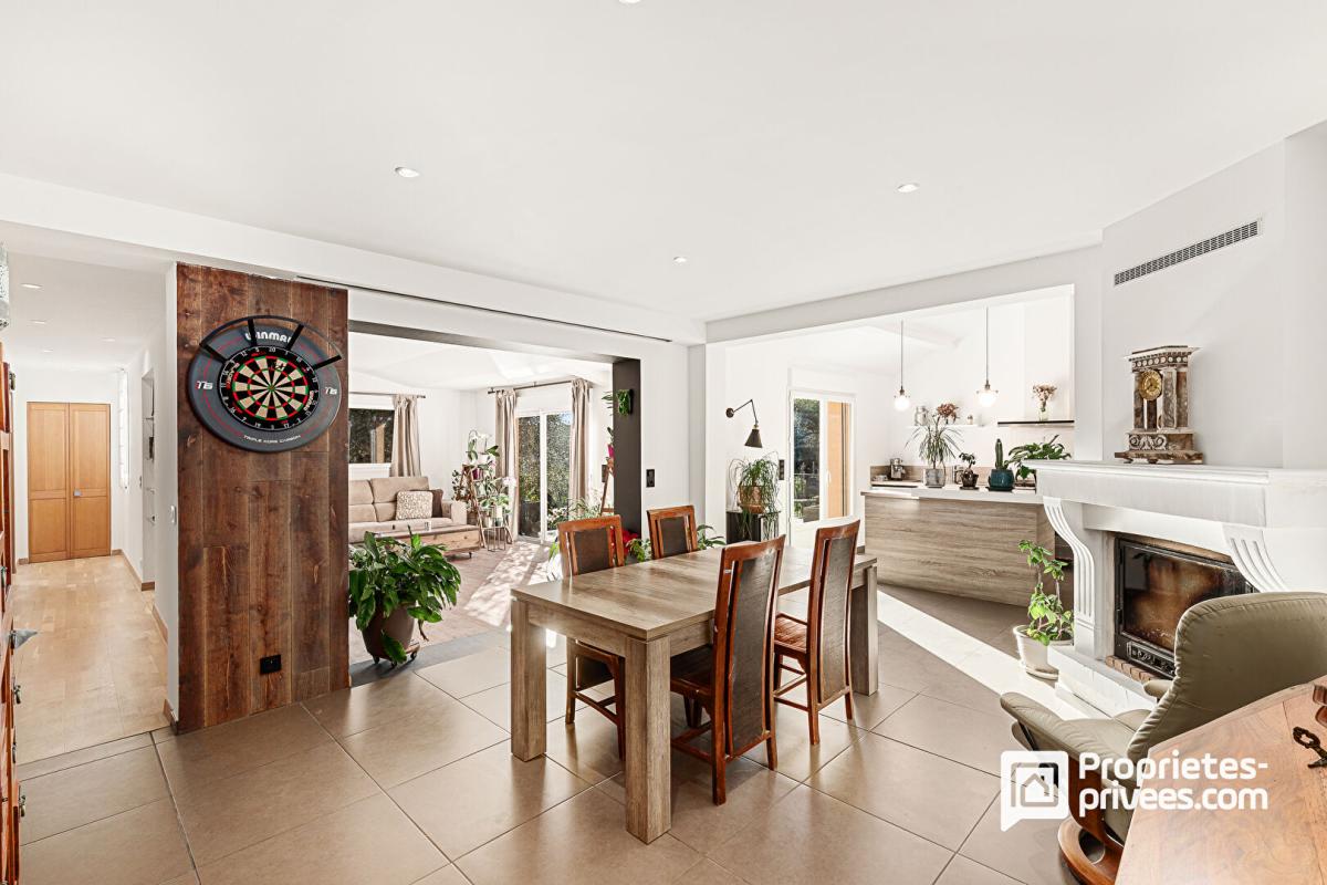 PEYMEINADE Superbe maison individuelle avec piscine et dépendances - à pied du village de Peymeinade 7