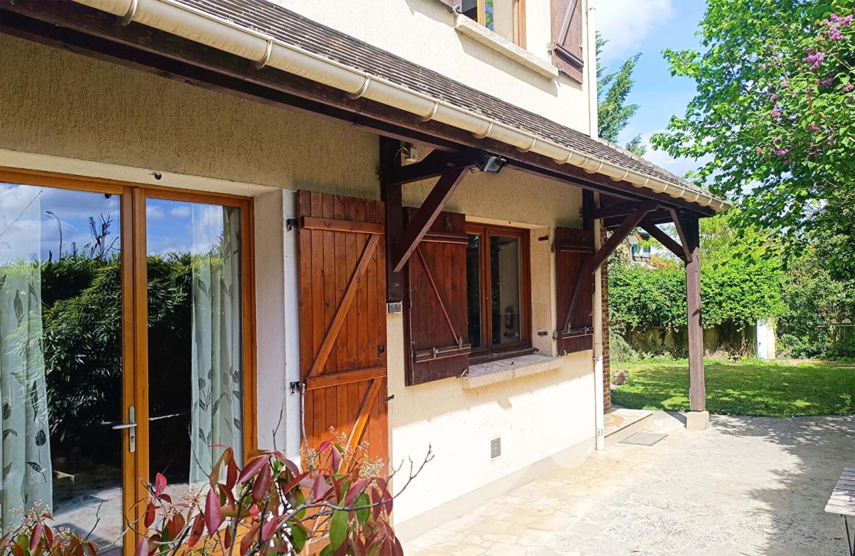 LE PERREUX-SUR-MARNE Maison Familiale 6 pièces 118m² LE PERREUX SUR MARNE (94170) 1