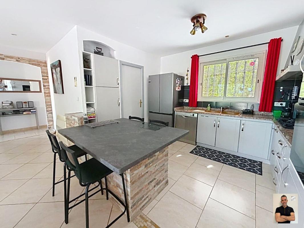 BRIGNOLES Maison Brignoles 4 pièce(s) 130 m2 4