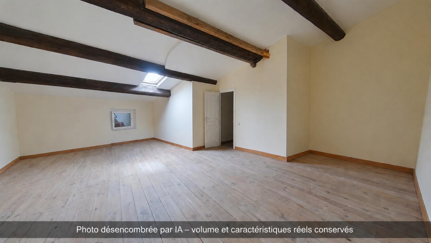 OUVEILLAN Maison de village à Ouveillan 8 pièces - 240 m² avec extèrieur 16