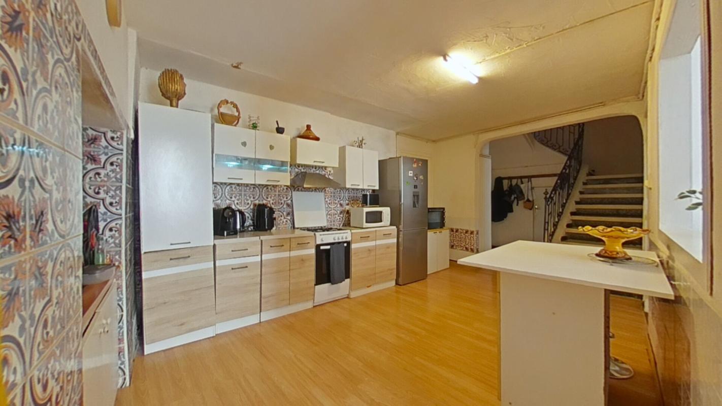 OUVEILLAN Maison de village à Ouveillan 8 pièces - 240 m² avec extèrieur 5