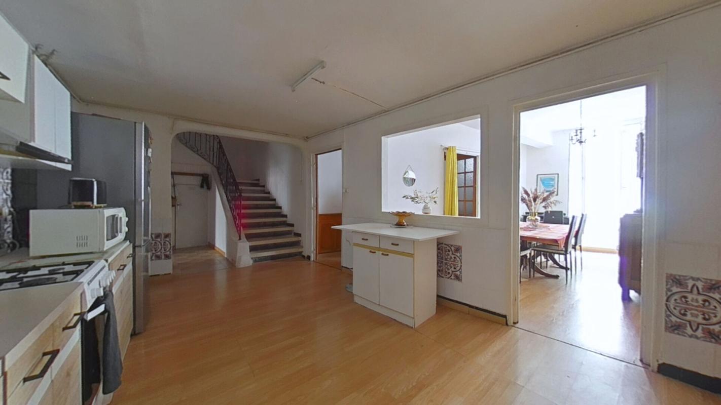 OUVEILLAN Maison de village à Ouveillan 8 pièces - 240 m² avec extèrieur 7