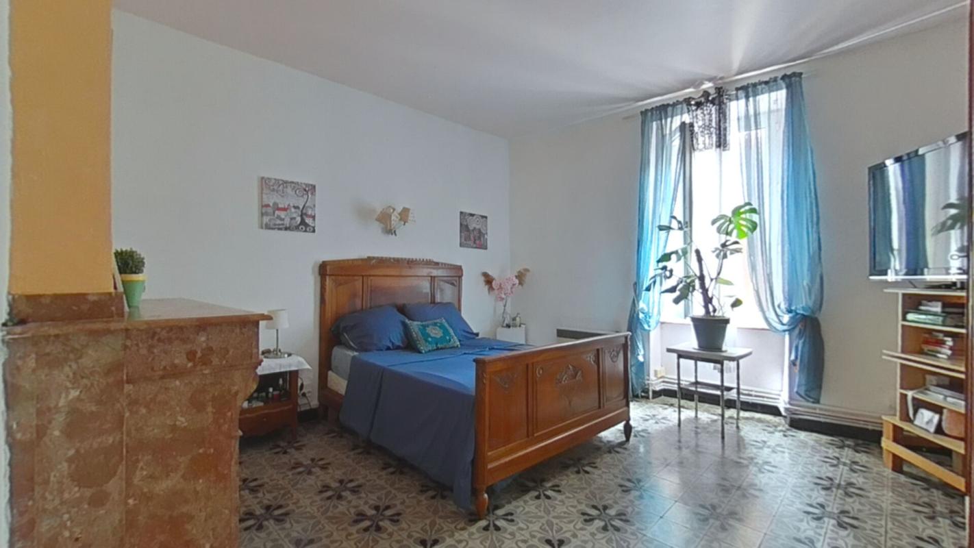 OUVEILLAN Maison de village à Ouveillan 8 pièces - 240 m² avec extèrieur 9