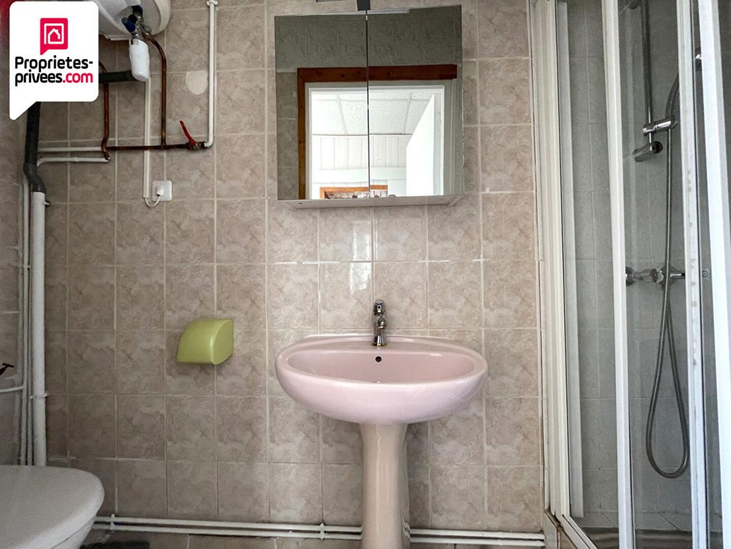 NONANCOURT Appartement NONANCOURT centre ville 1 pièce(s) 30.5 m2 1er étage cuisine séjour séparé 60000 FAI 7