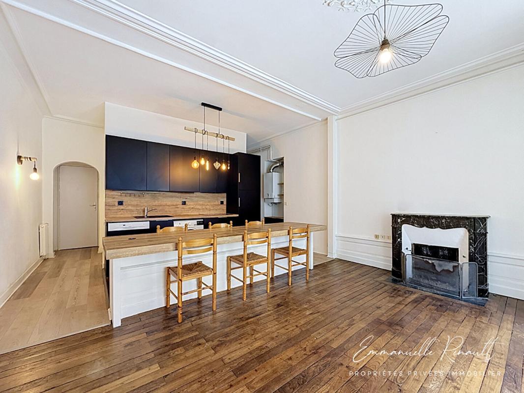 VANNES Vannes Intramuros · Appartement de caractère de 72 m² avec vue sur les colombages 2