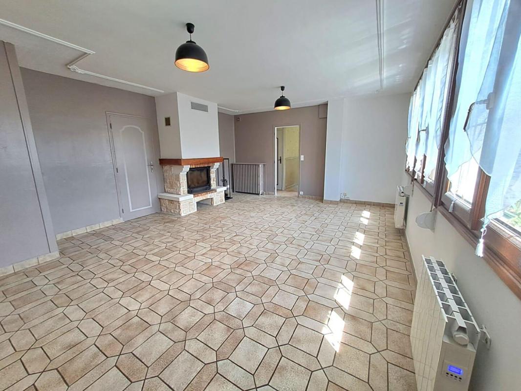 SOISSONS Maison Pinon 5 pièce(s) 75m2 12