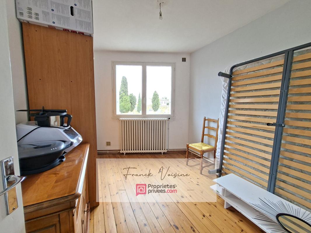 MOUCHAMPS A VENDRE à Mouchamps Centre bourg, maison de 74 m2 avec 2 chambres et un bureau 14