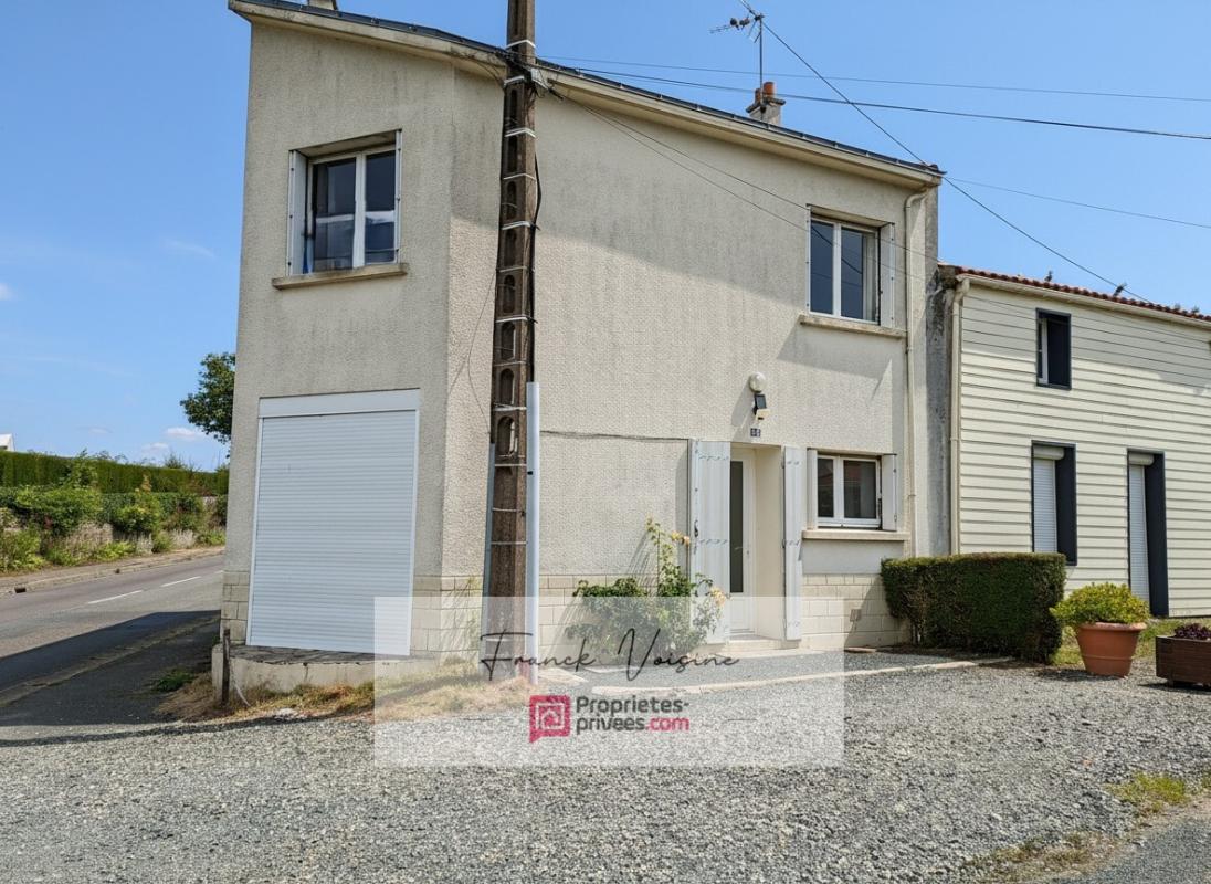 MOUCHAMPS A VENDRE à Mouchamps Centre bourg, maison de 74 m2 avec 2 chambres et un bureau 9
