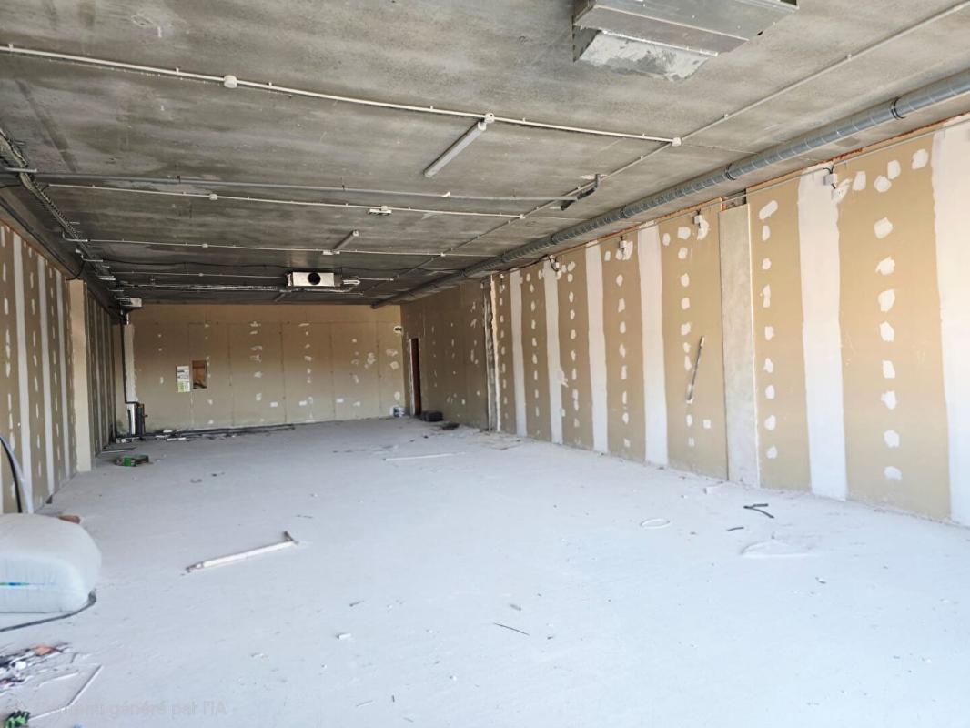 POURRIERES MURS COMMERCIAUX LIBRES, Local commercial , Emplacement stratégique à Pourrières 5