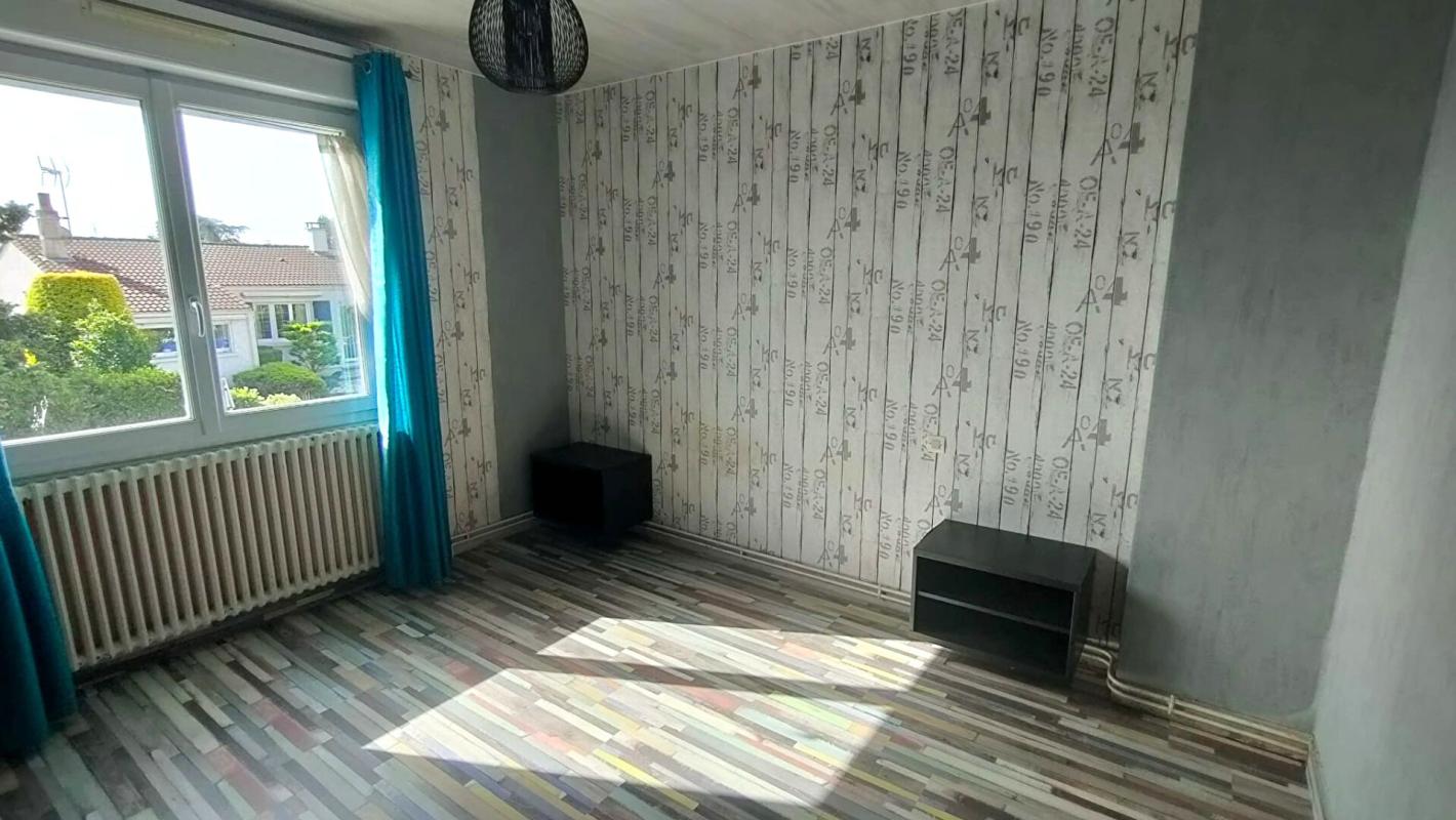 LES LANDES-GENUSSON Maison Les Landes Genusson 6 pièces 146 m2 6