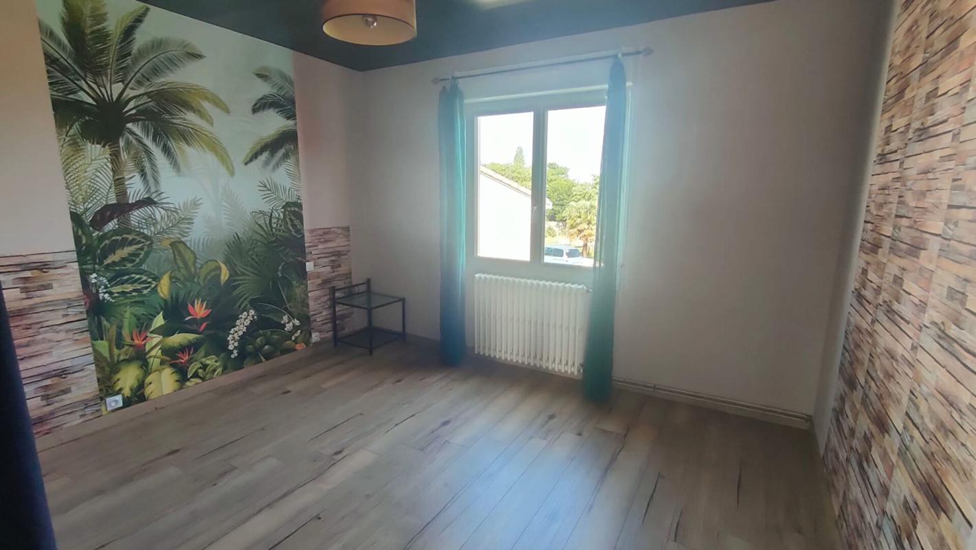 LES LANDES-GENUSSON Maison Les Landes Genusson 6 pièces 146 m2 7