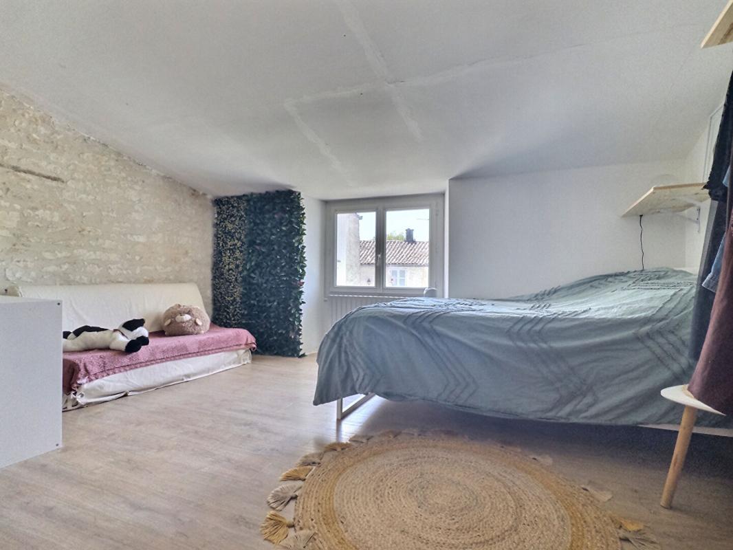 PRAHECQ Maison Prahecq 3 pièce(s) 594 m2 13